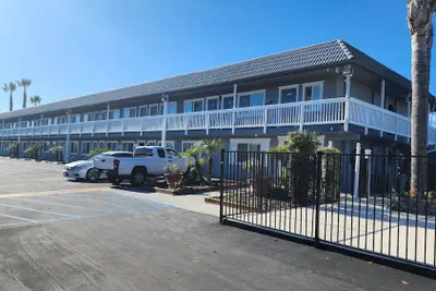 Photo 2 - The Grove At Pismo Beach