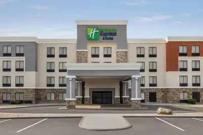 Photo 2 - Holiday Inn Express and Suites Indianapolis W- Airport Area by IHG