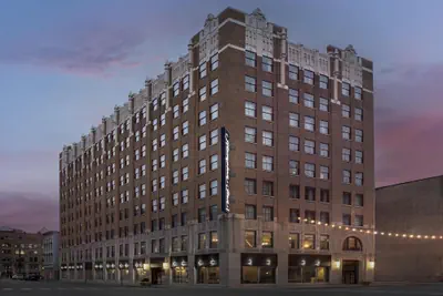 Photo 2 - Hampton Inn Indianapolis Downtown Across from Circle Centre