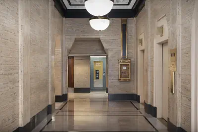 Photo 3 - Hampton Inn Indianapolis Downtown Across from Circle Centre