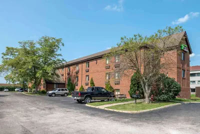 Photo 2 - MainStay Suites Indianapolis Northwest - College Park