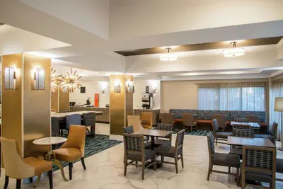 Photo 5 - Hampton Inn & Suites Jackson-Coliseum