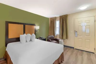 Photo 5 - Extended Stay America Select Suites - St. Louis - Westport - E Lackland Rd