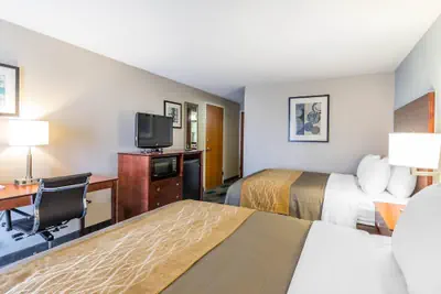 Photo 2 - Comfort Inn SW Omaha I-80