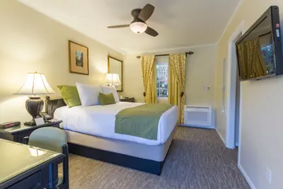 Photo 4 - Coast Village Inn - Santa Barbara