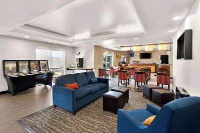 Photo 3 - Comfort Inn & Suites near Kino Sports Complex