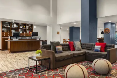 Photo 4 - Four Points by Sheraton Greensboro Airport
