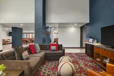 Photo 5 - Four Points by Sheraton Greensboro Airport