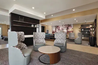 Photo 4 - Courtyard by Marriott Charlotte Airport North