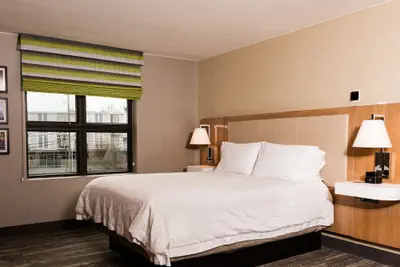 Photo 5 - Hampton Inn & Suites Seattle-Downtown