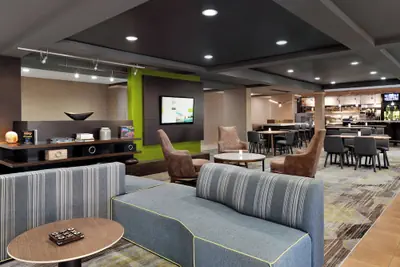 Photo 4 - Courtyard by Marriott Tulsa Central