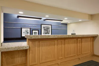 Photo 2 - Hampton Inn Fort Worth Southwest Cityview