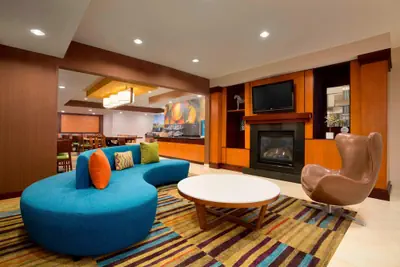 Photo 2 - Fairfield Inn & Suites Fort Worth University Drive
