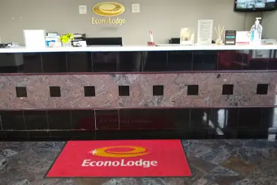 Photo 3 - Econo Lodge Inn & Suites West - Energy Corridor
