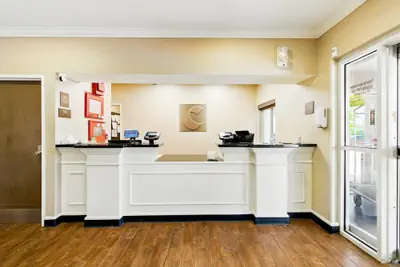 Photo 4 - Comfort Inn South Tulsa - Woodland Hills