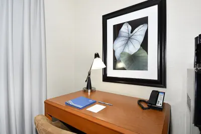 Photo 4 - Fairfield Inn & Suites by Marriott Portland Airport