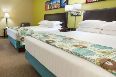 Photo 2 - Heritage Inn & Suites The Woodlands, Trademark by Wyndham
