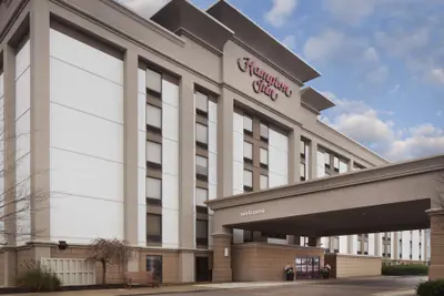 Photo 2 - Hampton Inn Charleston-Southridge