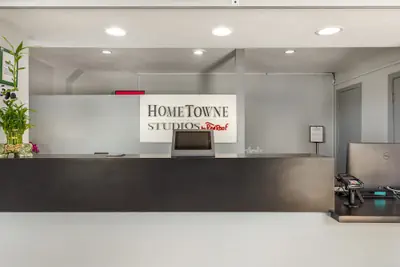 Photo 3 - HomeTowne Studios & Suites by Red Roof Greensboro