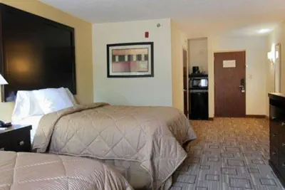 Photo 5 - Quality Inn & Suites Greenville near downtown