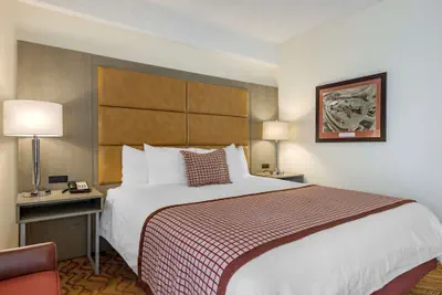 Photo 5 - Best Western Plus Thousand Oaks Inn