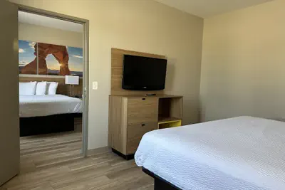Photo 5 - Days Inn by Wyndham Oklahoma City