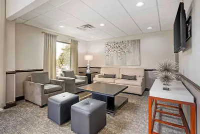 Photo 5 - Best Western Suites