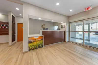 Photo 5 - Comfort Inn & Suites Oklahoma City North - Quail Springs
