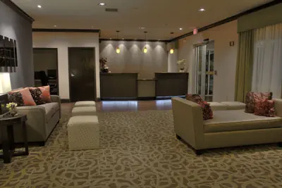 Photo 3 - Baymont by Wyndham Dallas/ Love Field