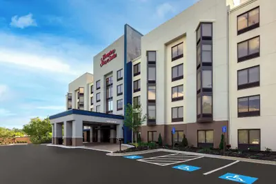 Photo 2 - Hampton Inn & Suites Alpharetta Roswell