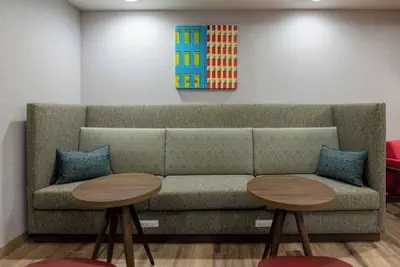 Photo 4 - Hampton Inn & Suites Alpharetta Roswell