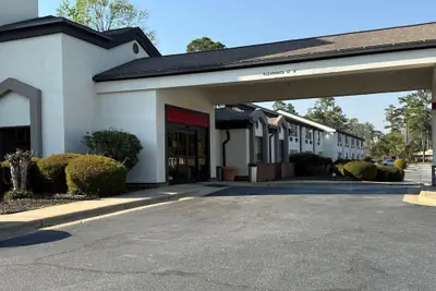 Photo 2 - Ramada by Wyndham Albany GA