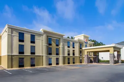 Photo 2 - Comfort Inn Acworth - Kennesaw Northwest