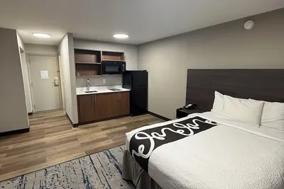 Photo 2 - Homestay Suites