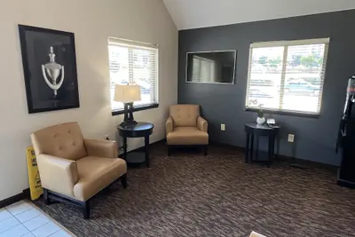 Photo 4 - Homestay Suites