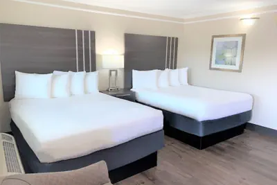 Photo 4 - Summerfield Inn Fresno Yosemite