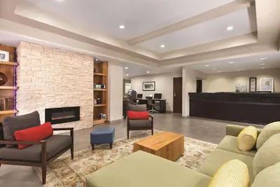 Photo 3 - Country Inn & Suites by Radisson, Fresno North, CA