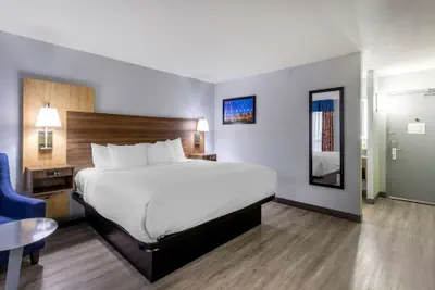 Photo 2 - Best Western Plus St. Louis West-Westport