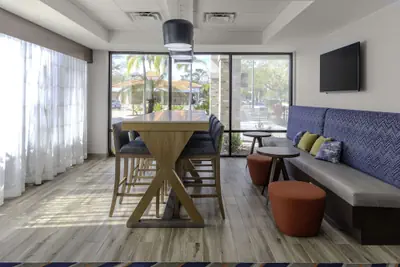 Photo 5 - Hampton Inn Sarasota - I-75 Bee Ridge