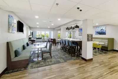 Photo 3 - Hampton Inn Port Charlotte