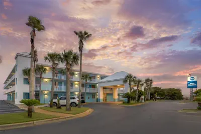 Photo 2 - Best Western Navarre Waterfront