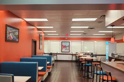 Photo 3 - Howard Johnson by Wyndham Ocala FL I-75