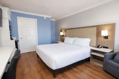 Photo 2 - Destin Inn and Suites