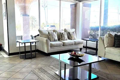 Photo 3 - Ramada by Wyndham Davenport Orlando South