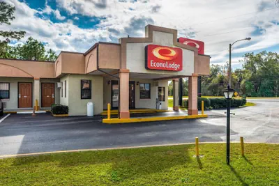 Photo 2 - Econo Lodge Crystal River