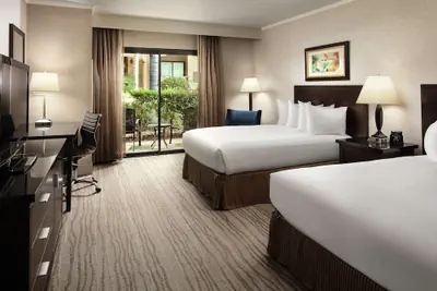 Photo 4 - DoubleTree by Hilton Claremont