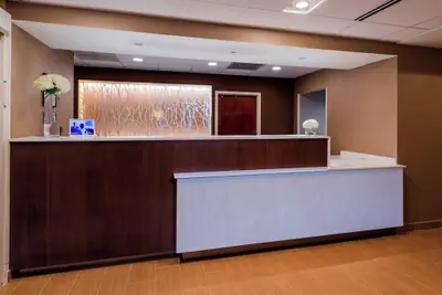 Photo 3 - Fairfield Inn & Suites by Marriott Atlanta Buckhead