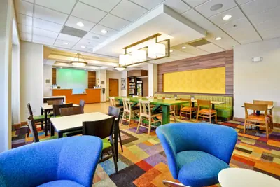 Photo 3 - Fairfield Inn & Suites by Marriott Atlanta Vinings/Galleria