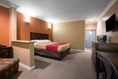 Photo 5 - Baymont by Wyndham Ontario