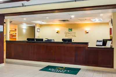 Photo 4 - Quality Suites Atlanta Airport East